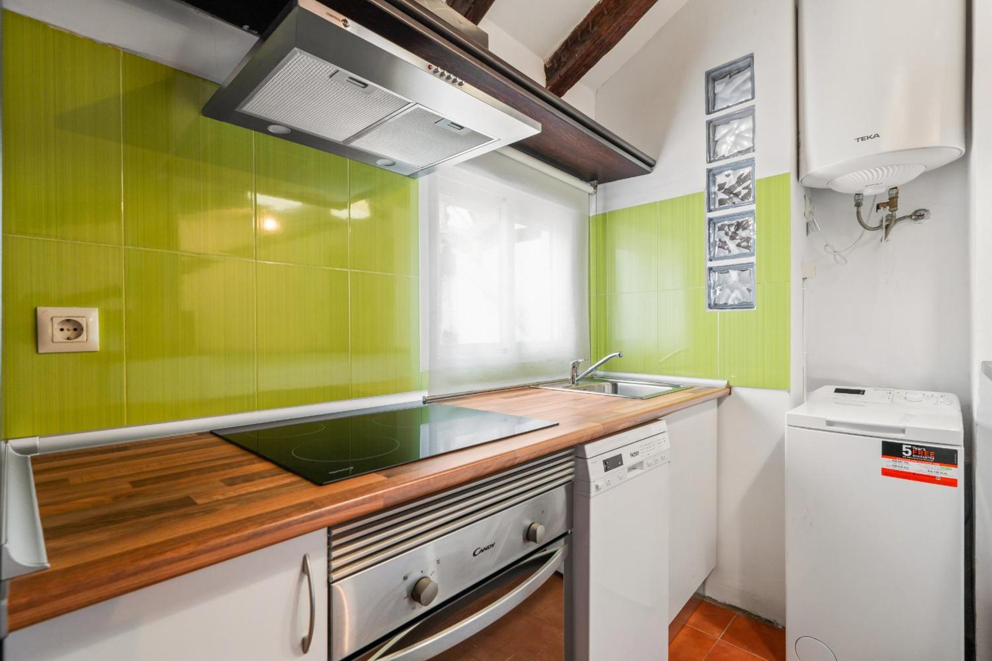 Apartamento En La Gran Via Alquiler Temporal มาดริด ภายนอก รูปภาพ
