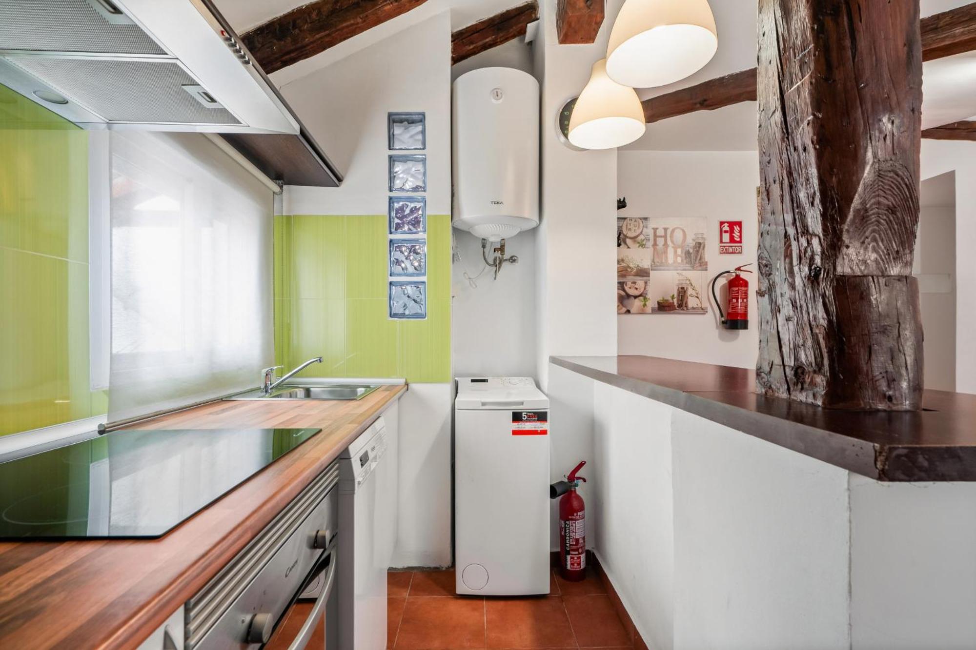 Apartamento En La Gran Via Alquiler Temporal มาดริด ภายนอก รูปภาพ